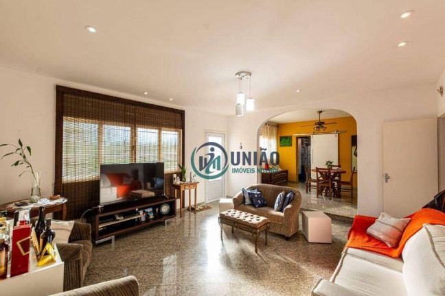 Imagem Casa com 5 Quartos à Venda, 400 m² em Itaipu - Niterói
