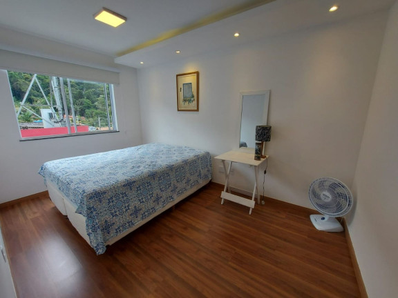 Imagem Apartamento com 2 Quartos à Venda, 49 m² em Pimenteiras - Teresópolis
