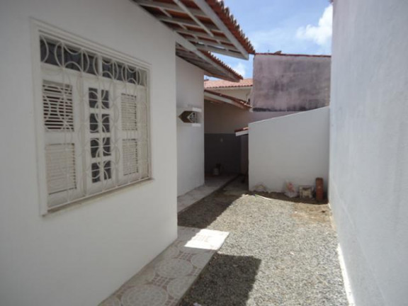 Imagem Casa com 3 Quartos à Venda, 190 m² em Cidade Dos Funcionários - Fortaleza