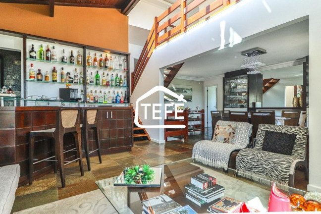 Imagem Casa com 6 Quartos à Venda, 452 m² em Itaipu - Niterói