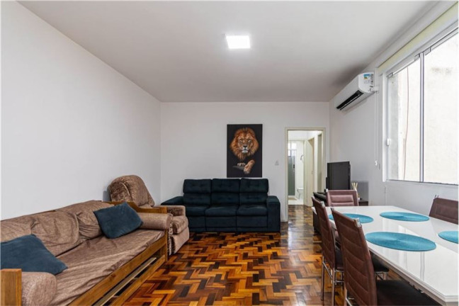Imagem Apartamento com 3 Quartos à Venda, 91 m² em Moinhos De Vento - Porto Alegre