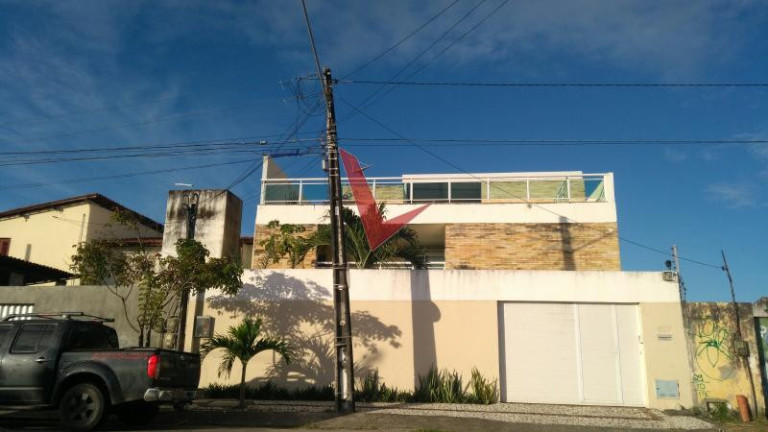 Imagem Casa com 4 Quartos à Venda, 235 m² em Cidade Dos Funcionários - Fortaleza