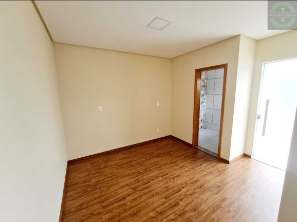 Imagem Sobrado com 3 Quartos à Venda, 94 m² em Contorno - Ponta Grossa