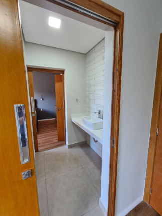 Imagem Casa com 3 Quartos à Venda,  em Residencial Dos Lagos - Bragança Paulista