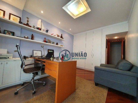 Imagem Apartamento com 3 Quartos à Venda, 215 m² em Santa Rosa - Niterói