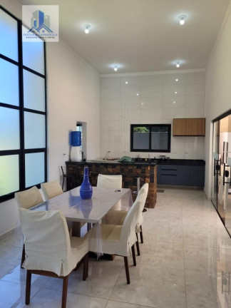 Imagem Casa com 3 Quartos à Venda, 235 m² em Centro - Porangaba