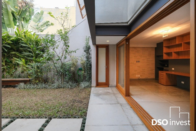 Casa com 3 Quartos à Venda, 278 m² em Jardim Paulistano - São Paulo