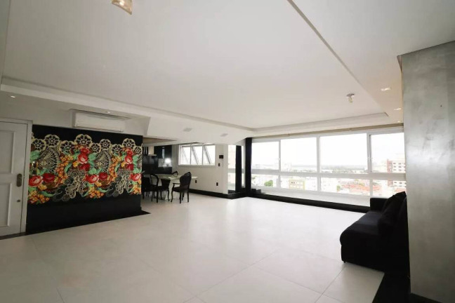 Imagem Apartamento com 3 Quartos à Venda, 134 m² em Moinhos De Vento - Porto Alegre