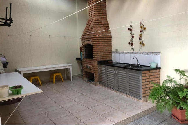 Casa com 4 Quartos à Venda, 238 m² em Ipiranga - São Paulo