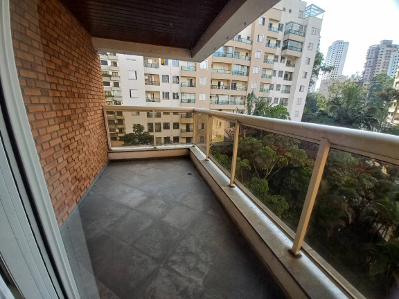 Imagem Apartamento com 4 Quartos para Alugar, 200 m² em Panamby - São Paulo