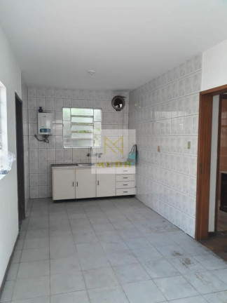 Imagem Casa com 3 Quartos à Venda, 138 m² em Medianeira - Porto Alegre