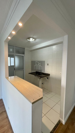 Imagem Apartamento com 3 Quartos à Venda, 68 m² em Jardim Tupanci - Barueri