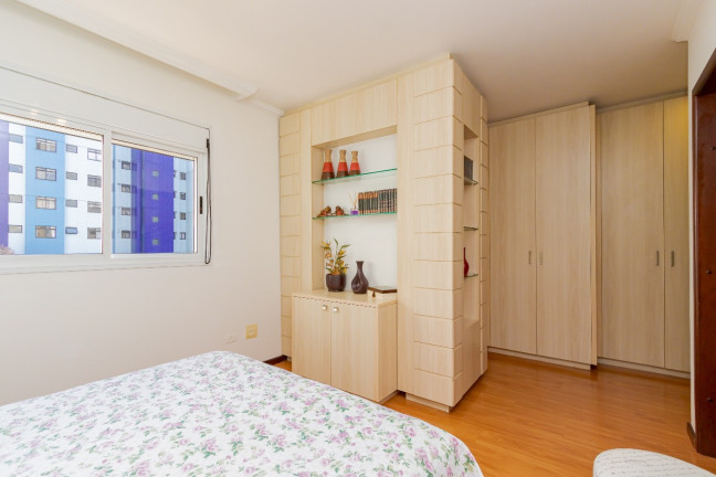 Imagem Apartamento com 3 Quartos à Venda, 143 m² em Bigorrilho - Curitiba