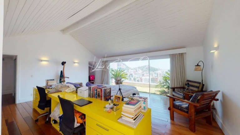 Casa com 4 Quartos à Venda, 1.300 m² em Jardim Botânico - Rio De Janeiro