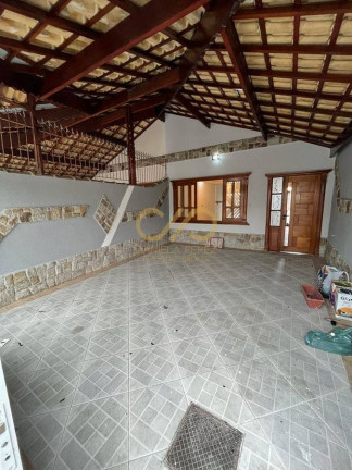 Imagem Casa com 3 Quartos à Venda, 124 m² em Maracanã - Praia Grande