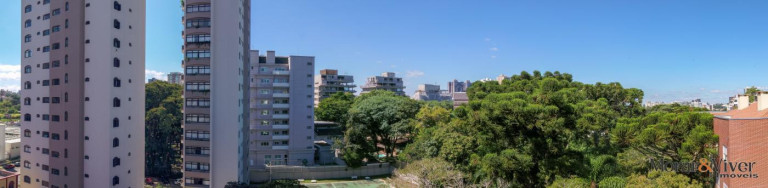 Apartamento com 3 Quartos à Venda, 233 m² em Cabral - Curitiba