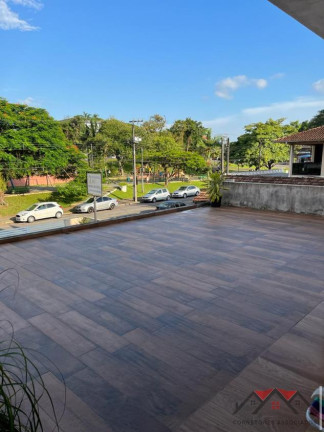 Imagem Sobrado com 3 Quartos à Venda, 353 m² em Costa E Silva - Joinville