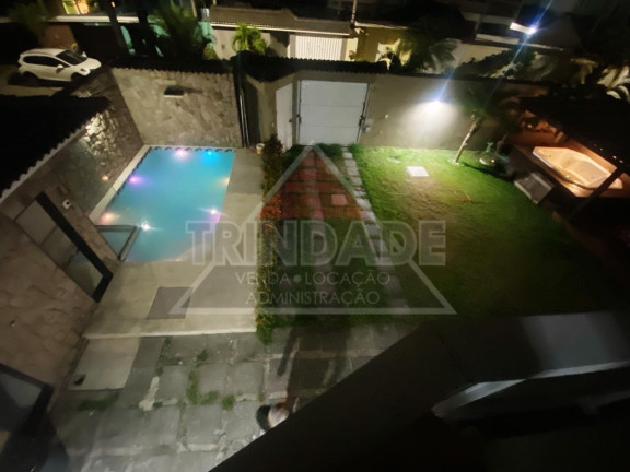 Imagem Casa com 4 Quartos à Venda, 300 m² em Camorim - Rio De Janeiro