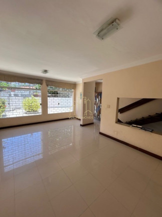 Imagem Casa com 3 Quartos à Venda, 421 m² em Pituba - Salvador