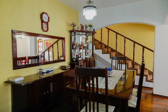 Casa com 4 Quartos à Venda, 277 m² em Vila Matilde - São Paulo