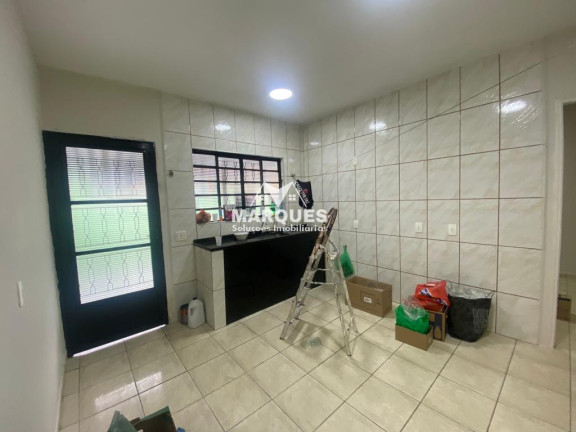 Imagem Casa com 2 Quartos para Alugar, 