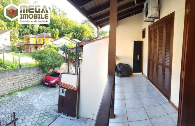 Imagem Casa com 3 Quartos à Venda, 450 m² em Córrego Grande - Florianópolis