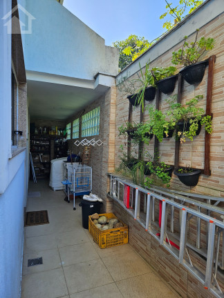 Imagem Casa com 3 Quartos à Venda, 240 m² em Vargem Pequena - Rio De Janeiro