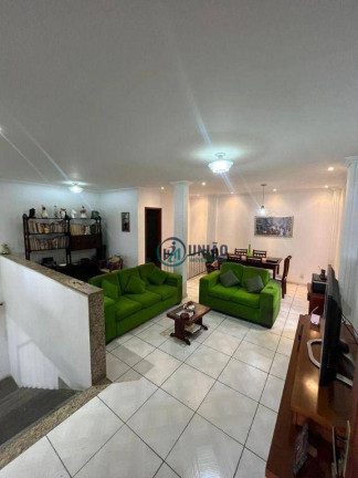 Imagem Casa com 2 Quartos à Venda, 90 m² em São Lourenço - Niterói
