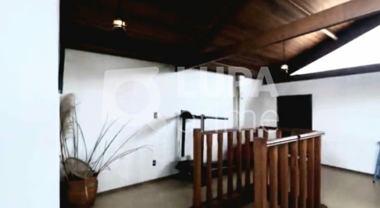 Casa com 3 Quartos à Venda, 265 m² em Vila Prudente - São Paulo