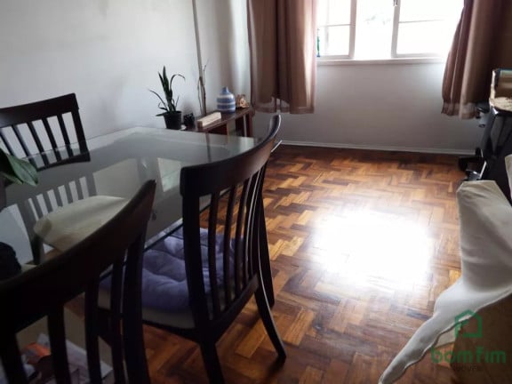 Imagem Apartamento com 2 Quartos à Venda, 71 m² em Centro - Porto Alegre