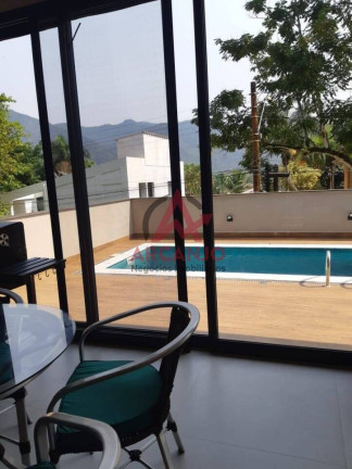Imagem Casa com 4 Quartos à Venda, 230 m² em Lagoinha - Ubatuba