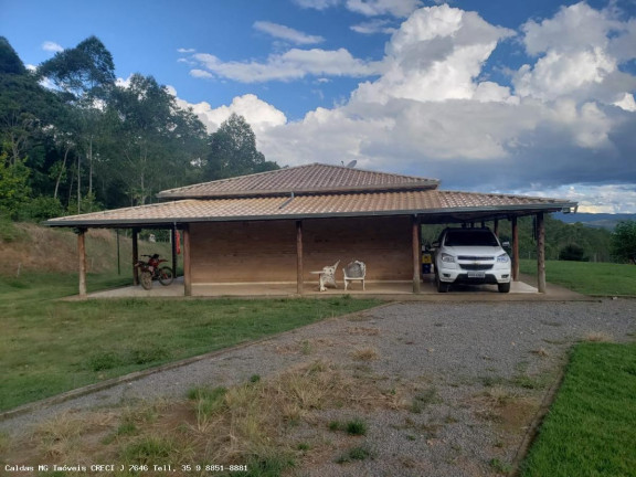 Imagem Chácara com 2 Quartos à Venda, 320 m² em Taquari - Caldas