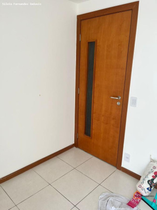 Imagem Apartamento com 3 Quartos à Venda, 79 m² em Itapuã - Salvador