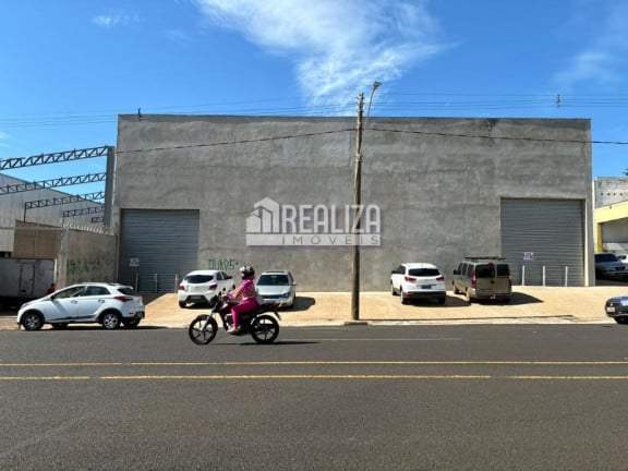 Imagem Galpão para Alugar, 732 m² em Parque Das Américas - Uberaba