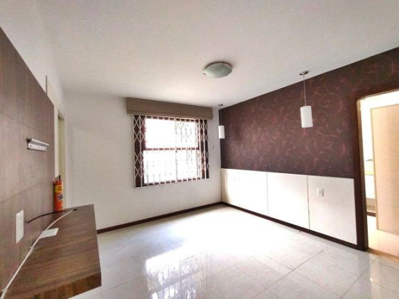 Imagem Casa com 3 Quartos à Venda, 1.200 m² em Tijuca - Teresópolis