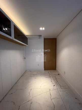 Imagem Apartamento com 4 Quartos à Venda, 141 m² em Centro - Itajaí