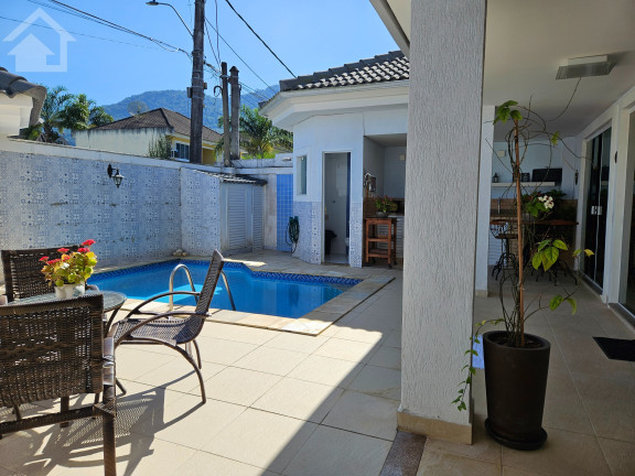 Imagem Casa com 3 Quartos à Venda, 240 m² em Vargem Pequena - Rio De Janeiro