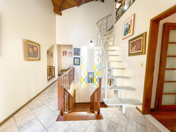 Imagem Casa com 4 Quartos à Venda, 249 m² em Coqueiros - Florianópolis