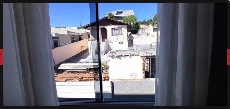 Imagem Sobrado com 4 Quartos à Venda, 133 m² em Santa Cândida - Curitiba