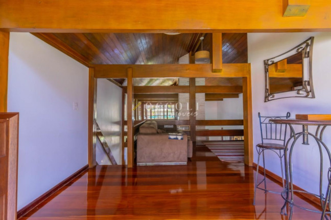 Imagem Casa de Condomínio com 4 Quartos à Venda, 300 m² em Carlos Guinle - Teresópolis