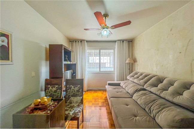 Imagem Apartamento com 2 Quartos à Venda, 60 m² em Vila Ipiranga - Porto Alegre