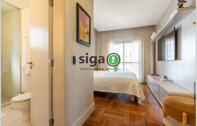 Imagem Apartamento com 3 Quartos à Venda, 210 m² em Moema - São Paulo