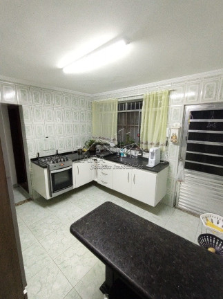 Casa com 4 Quartos à Venda,  em Vila Ré - São Paulo