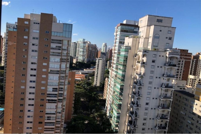 Apartamento com 3 Quartos à Venda, 124 m² em Vila Uberabinha - São Paulo