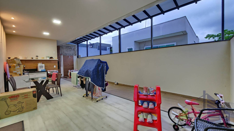 Imagem Casa de Condomínio com 3 Quartos à Venda, 250 m² em Ponta Negra - Manaus