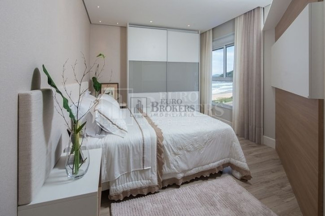 Imagem Apartamento com 4 Quartos à Venda, 215 m² em Balneário Santa Clara - Itajaí