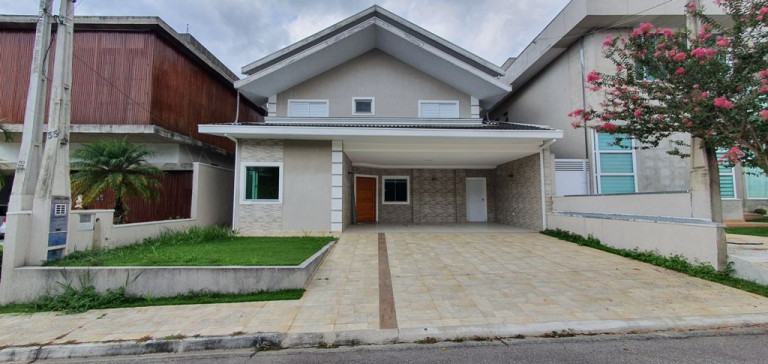 Imagem Casa com 3 Quartos para Alugar, 300 m² em Villa Branca - Jacareí