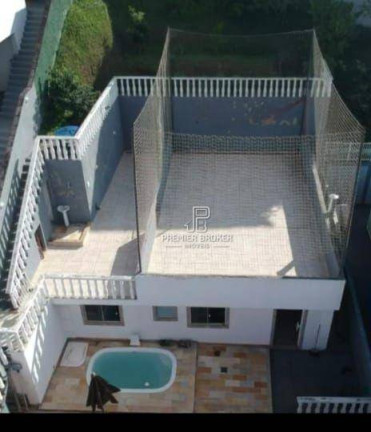 Imagem Casa com 3 Quartos à Venda, 337 m² em Tijuca - Teresópolis