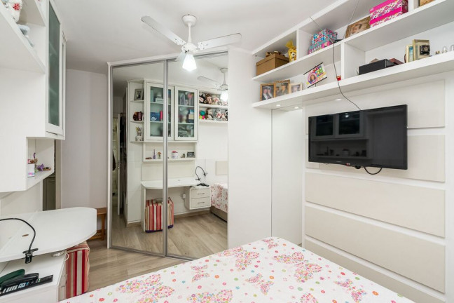 Imagem Apartamento com 3 Quartos à Venda, 83 m² em Vila Ipiranga - Porto Alegre