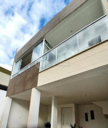 Imagem Sobrado com 3 Quartos à Venda, 304 m² em Centro - Balneário Camboriú
